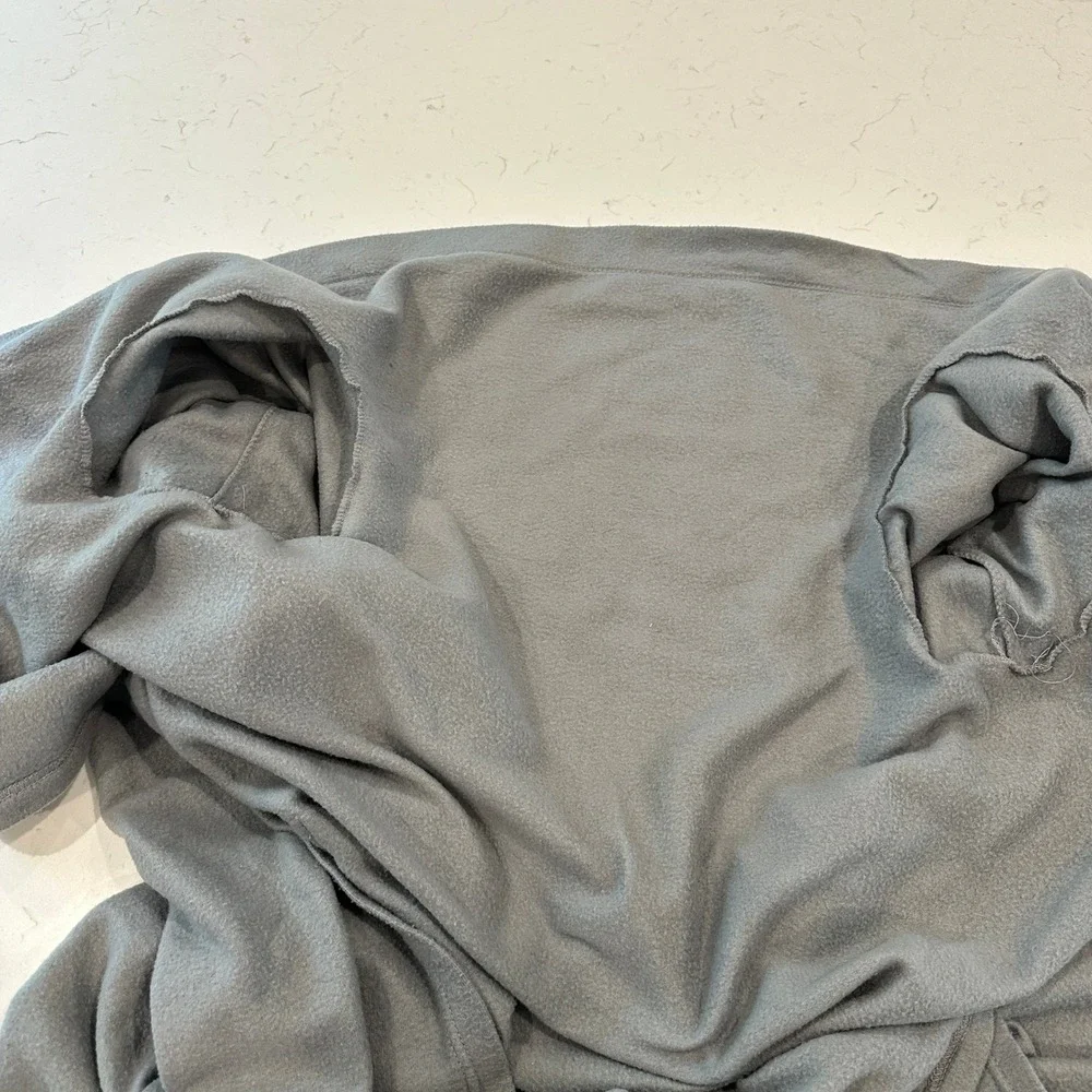 Snuggie Wearable Fleece Blanket with Sleeves Gray One Size Pocket 71x54